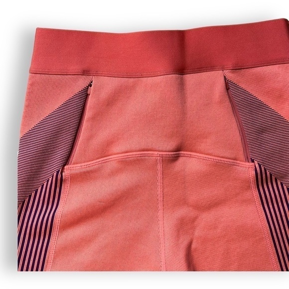 Fabletics High Waisted Sprint Shorts Peach Purple Spandex Zip Pocket Womens S - Picture 4 of 5